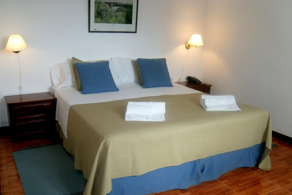 Las Ardillas Cabañas y Suites La Falda Habitación foto